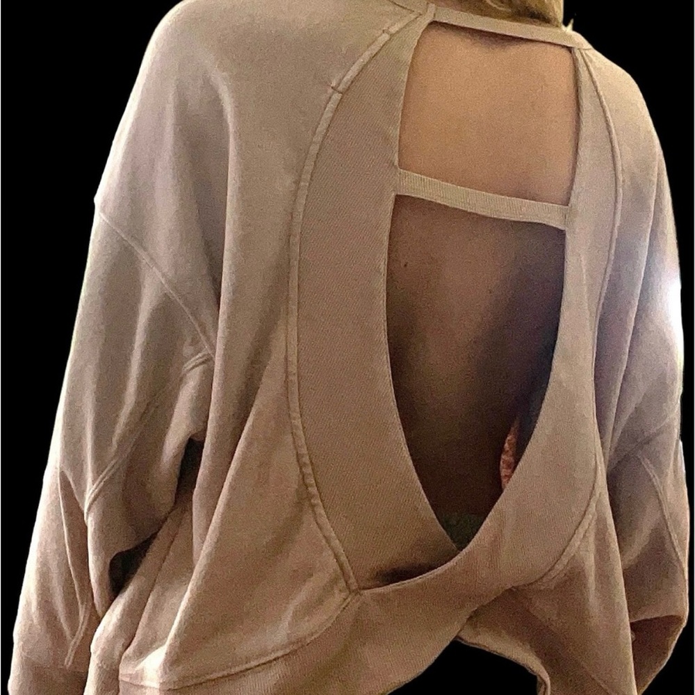 Ocean Drive Open-Back Sweater in Beige